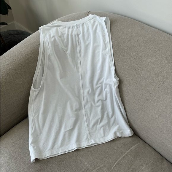 LULULEMON - Picture 2 of 3